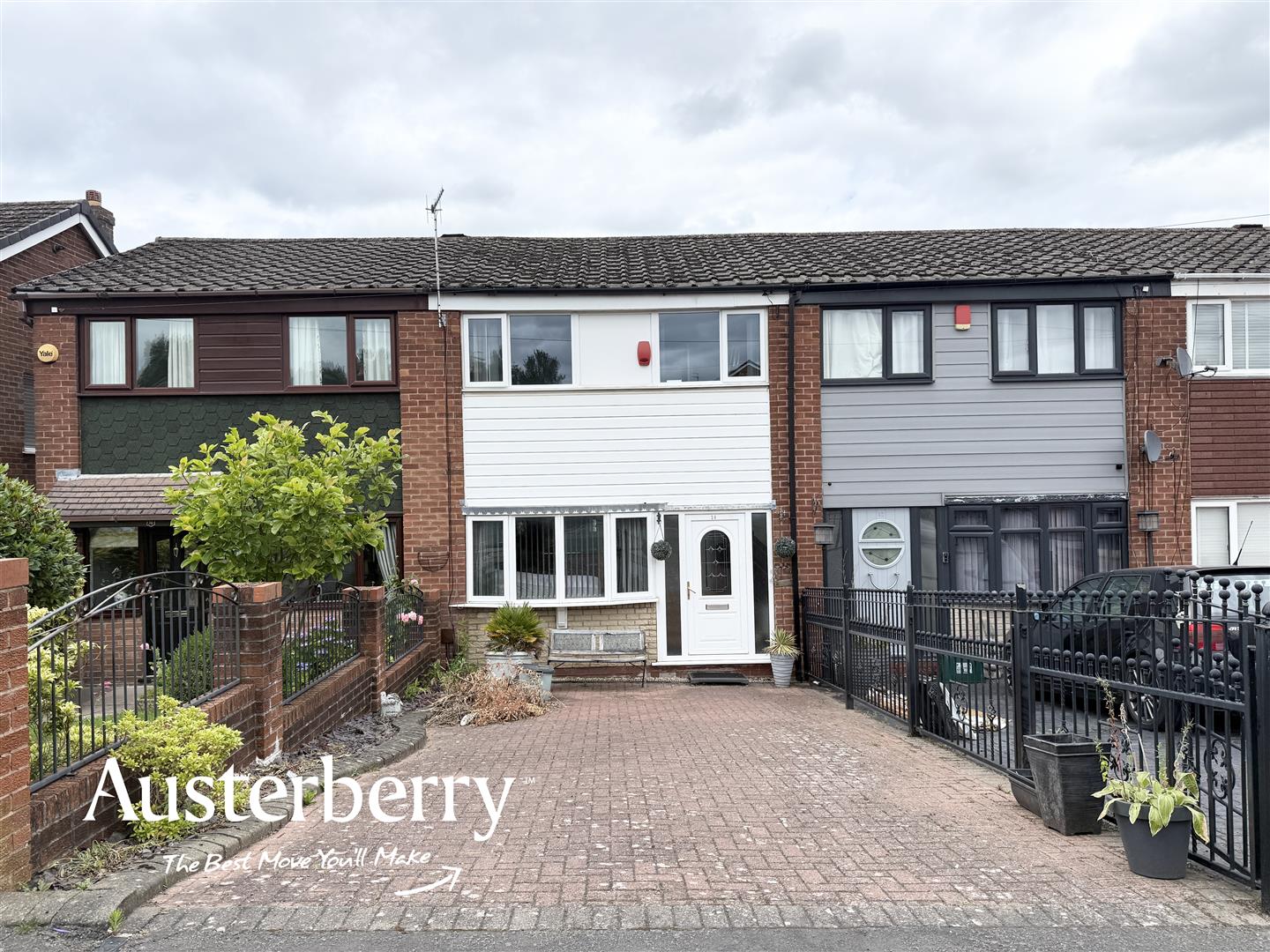 3 bed property in Kettering Drive, Stoke-On-Trent